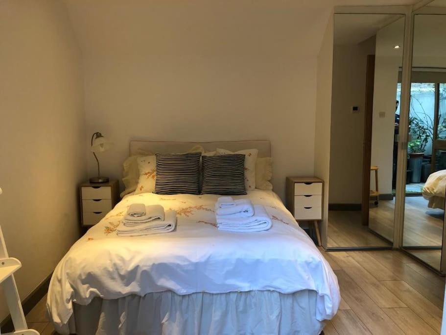 Quiet Kensington Flat Ideal For Central ลอนดอน ภายนอก รูปภาพ