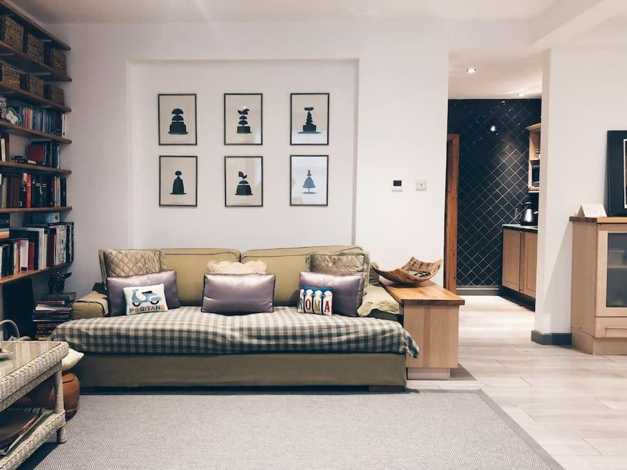 Quiet Kensington Flat Ideal For Central ลอนดอน ภายนอก รูปภาพ